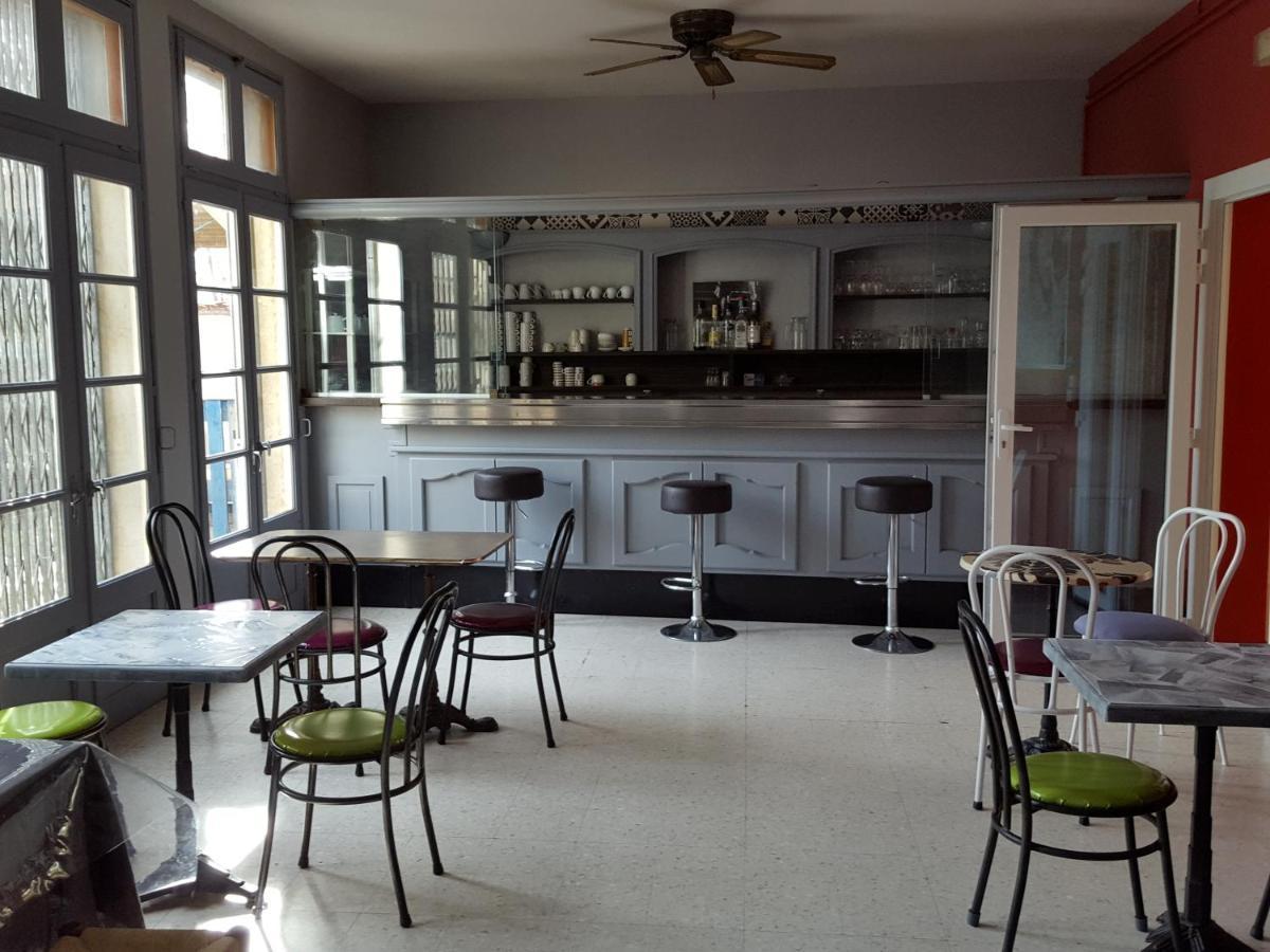 Auberge De Jeunesse Hi Arles Zewnętrze zdjęcie