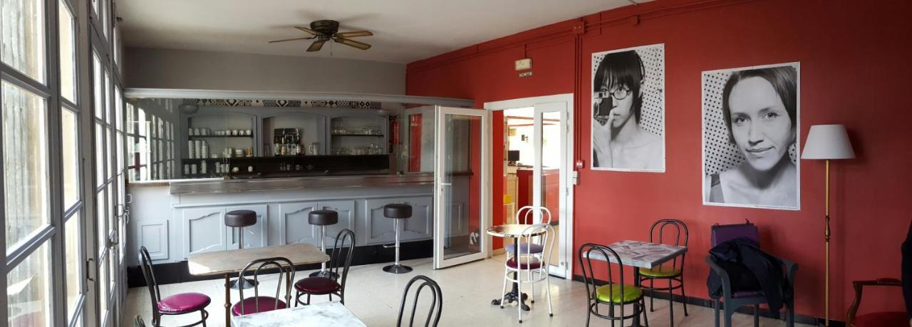 Auberge De Jeunesse Hi Arles Zewnętrze zdjęcie