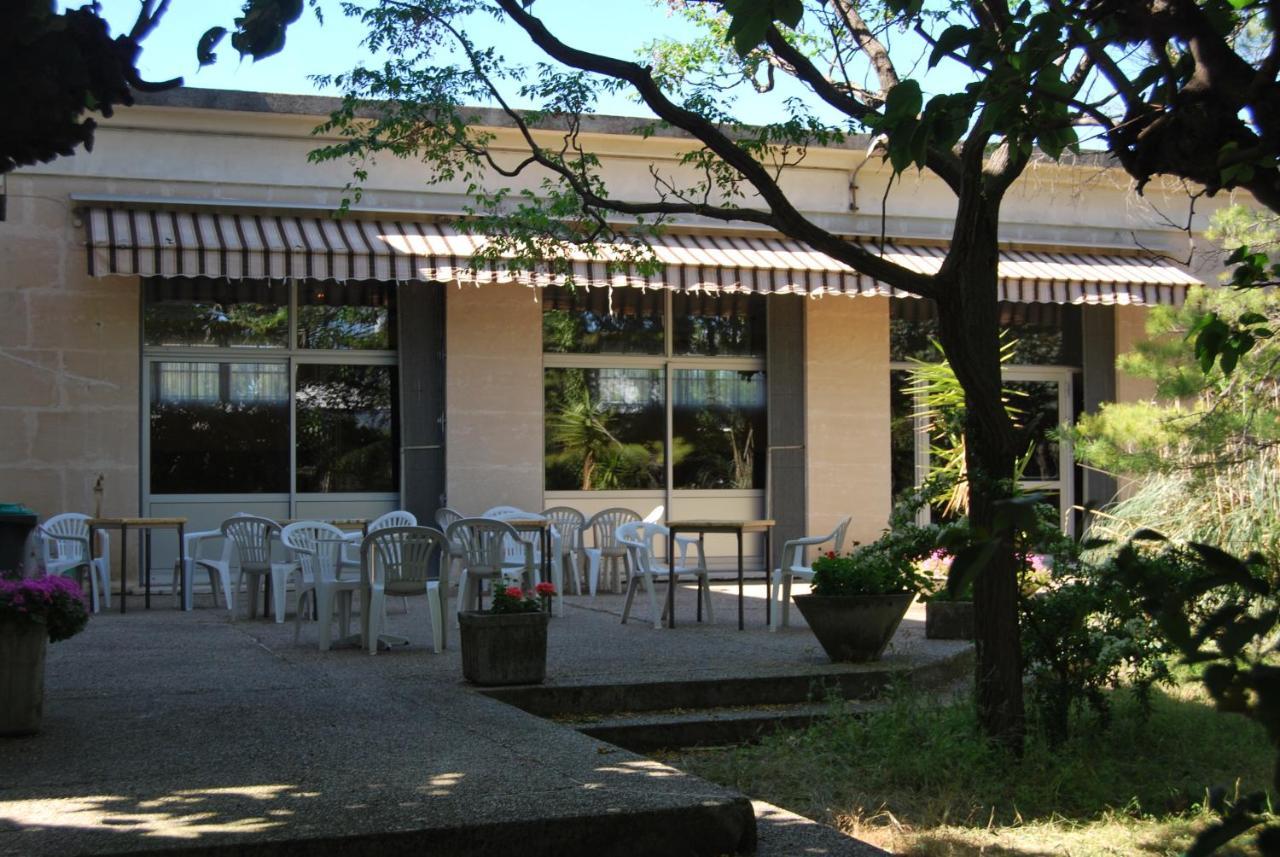 Auberge De Jeunesse Hi Arles Zewnętrze zdjęcie