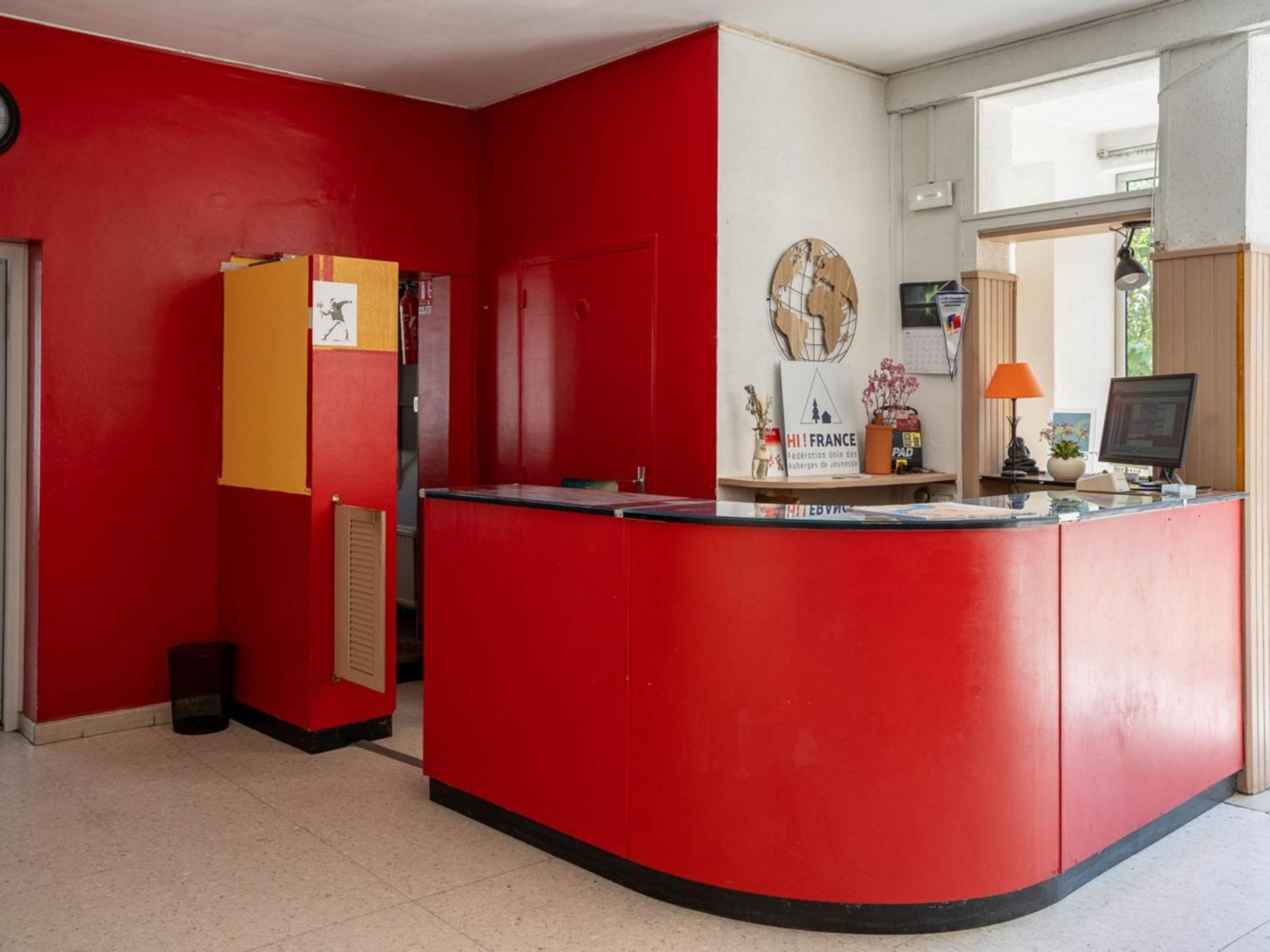 Auberge De Jeunesse Hi Arles Zewnętrze zdjęcie