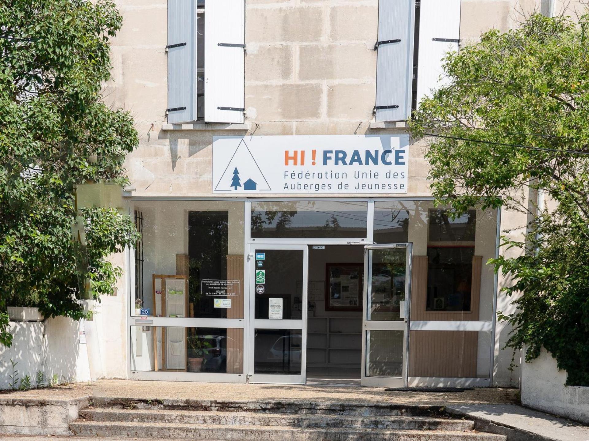 Auberge De Jeunesse Hi Arles Zewnętrze zdjęcie
